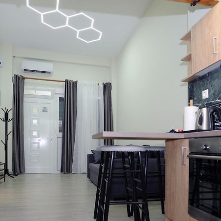Thymios Loft Apartment Tesalonika Bagian luar foto