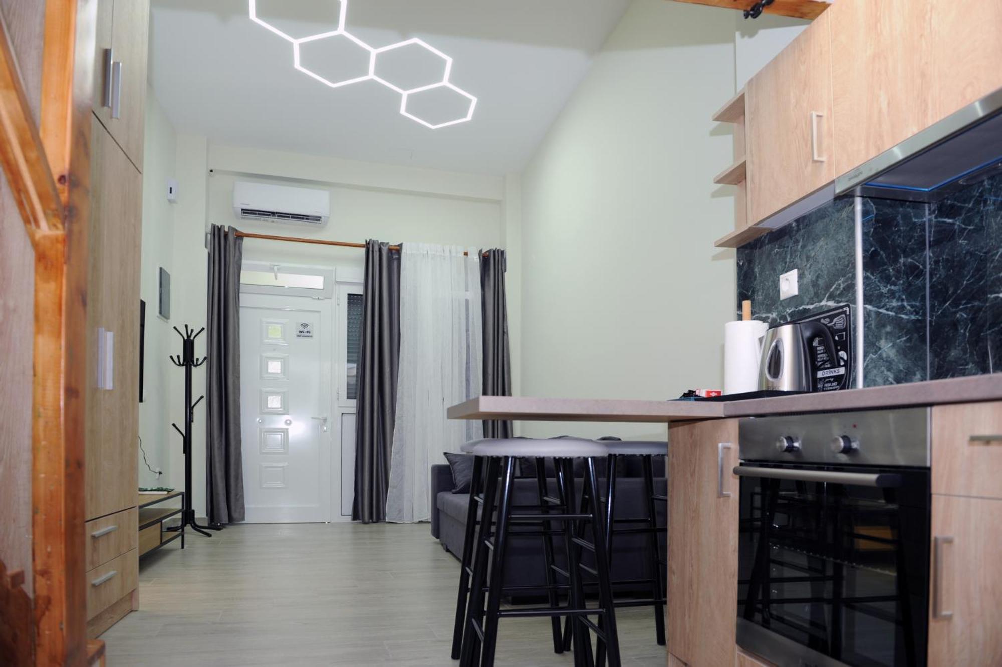 Thymios Loft Apartment Tesalonika Bagian luar foto
